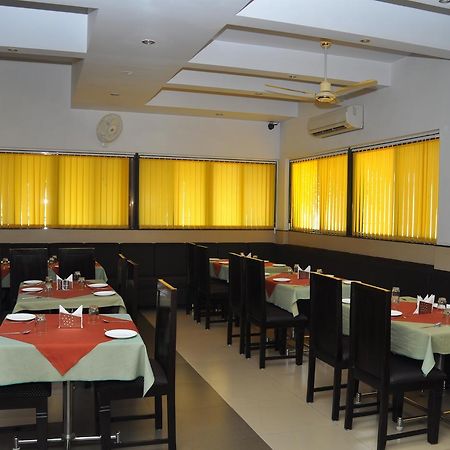 Excellency Inn Nashik Exterior photo