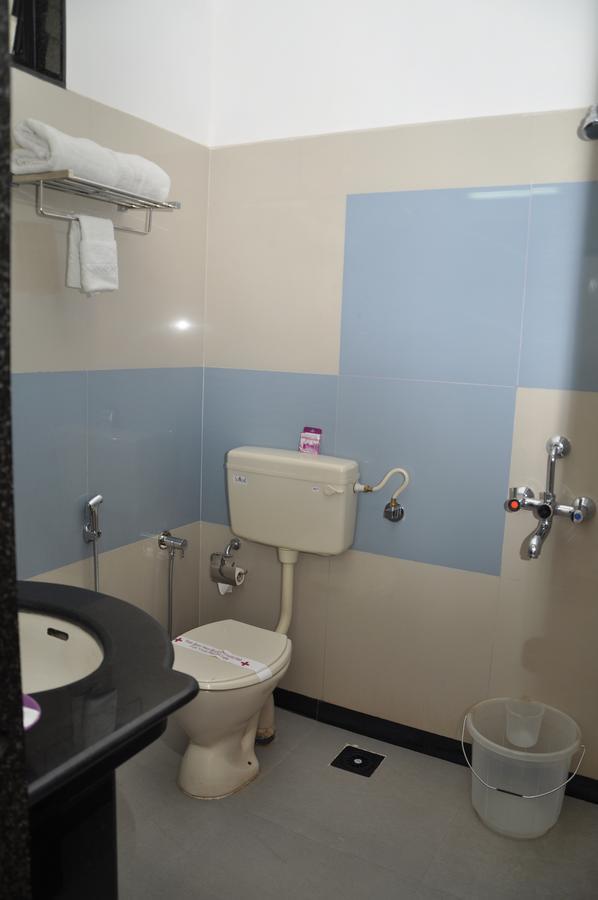 Excellency Inn Nashik Exterior photo